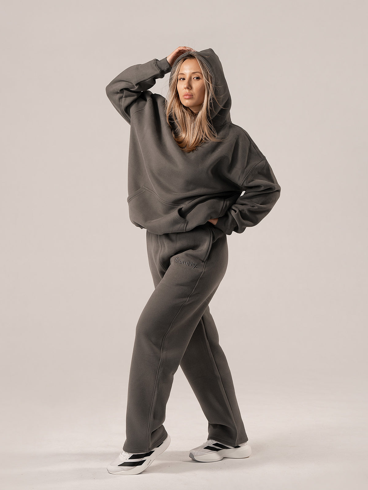 Straight leg tracksuits - graphite